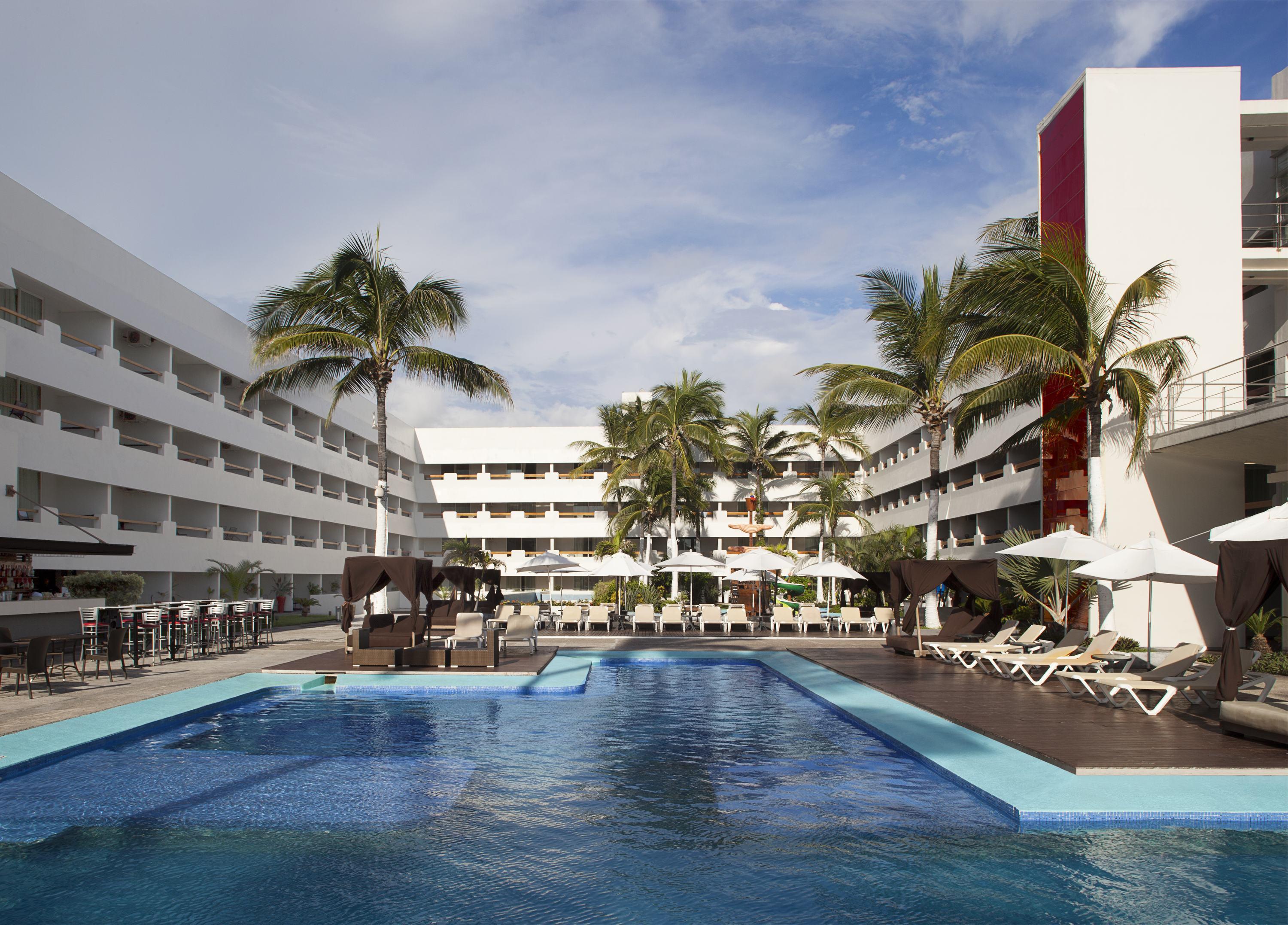 Emporio Mazatlan Hotel Exterior photo